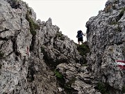 41 Ripido tratto su roccette 